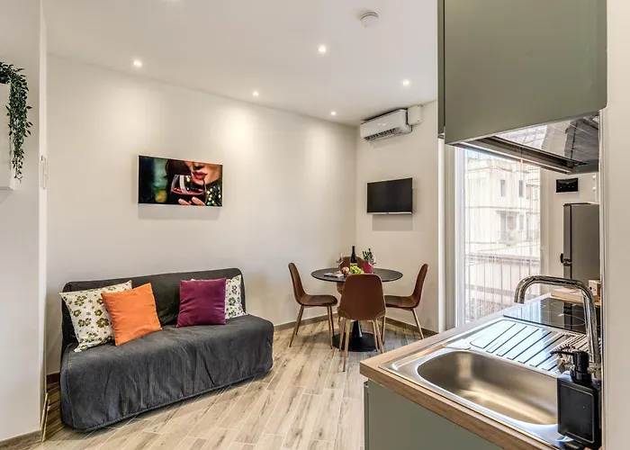 Metro C Greghouse Centocelle Апартаменты *